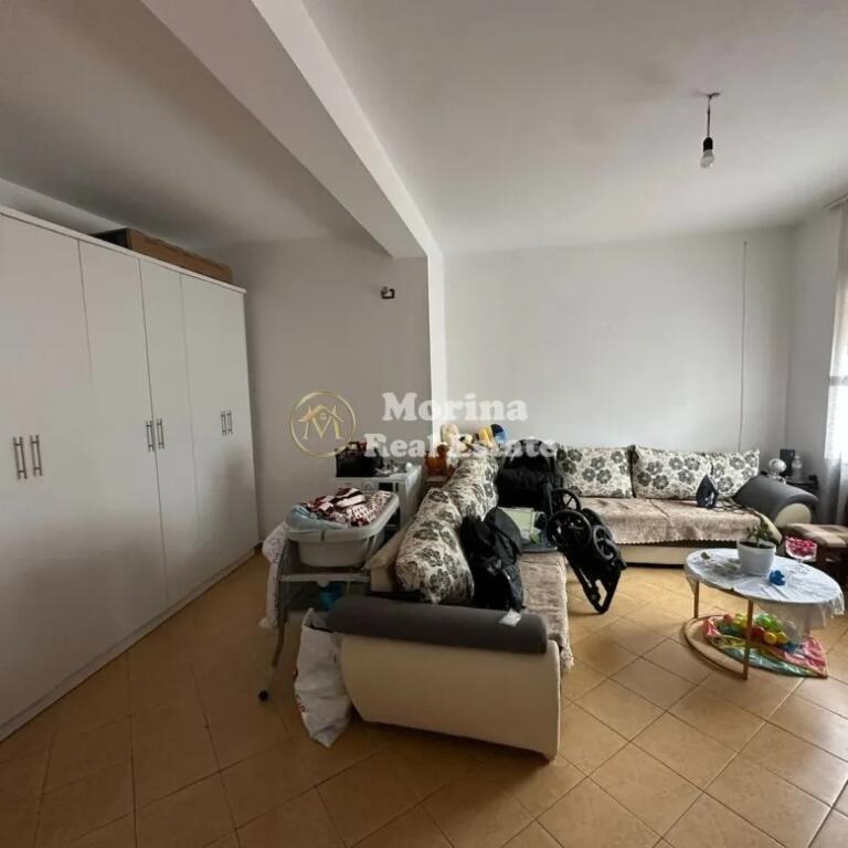 Affitto, Ingresso Privato 2+1, Stazione Ferroviaria – Nuovo Viale, 450 euro/mese