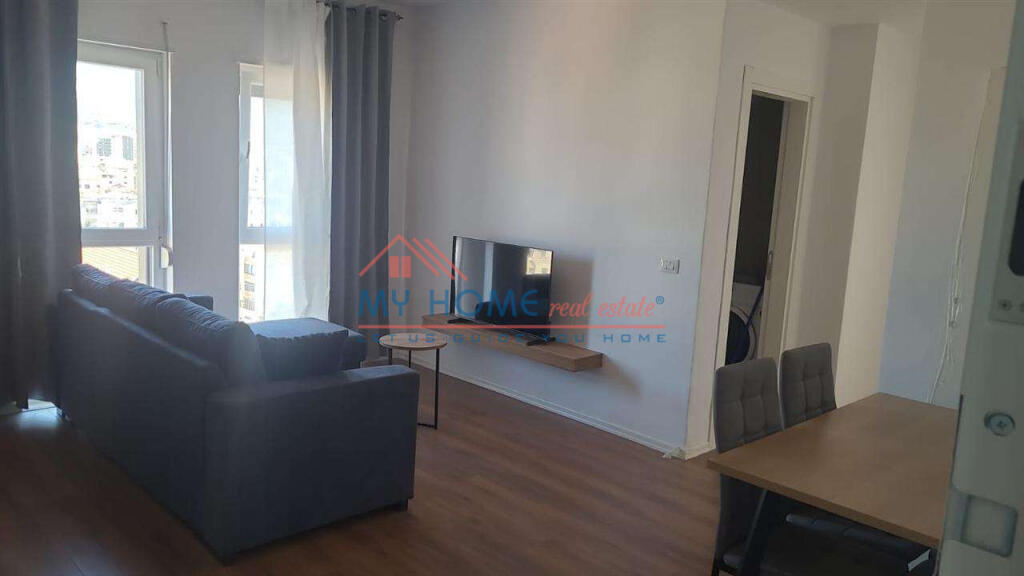 Appartamento 1+1 in affitto Vicino alla Scuola Rossa Tirana