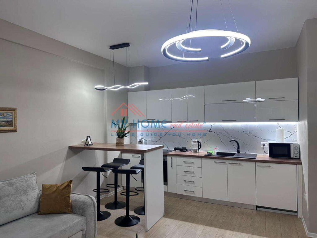 Apartament 1+1 me qira tek Shkolla e Baletit