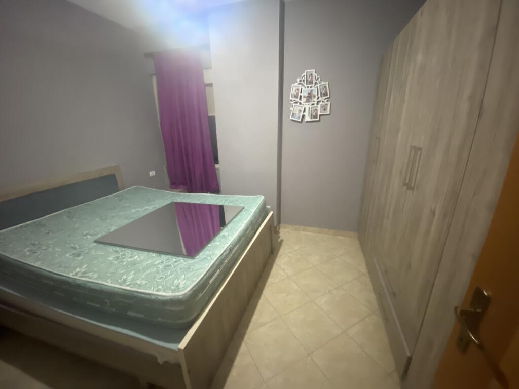 1+1,i mobiluar te bar returni ne astir,cmimi 430 euro