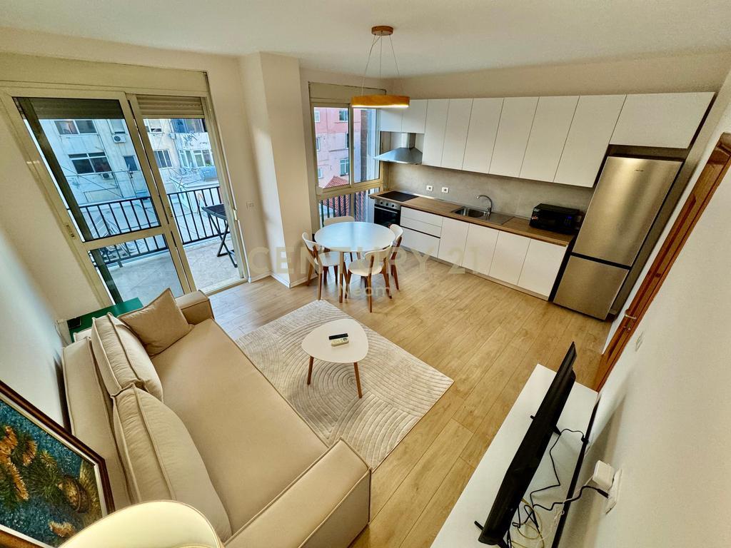 QIRA, APARTAMENT MODERN 1+1, RRUGA KAVAJËS‼️ 750 € /Muaj