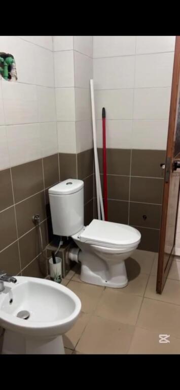 Shitet apartament 2+1 Kamez me Hipoteke