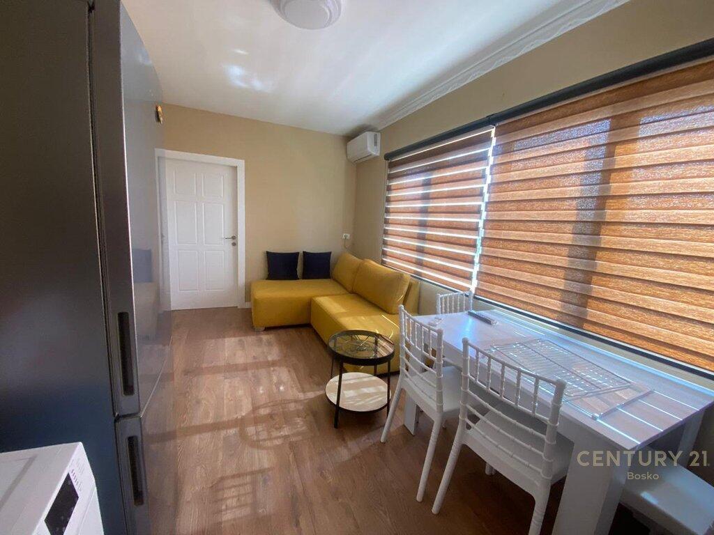 Appartamento 2+1 in affitto in Via Dritan Hoxha, Blocco Gintash!