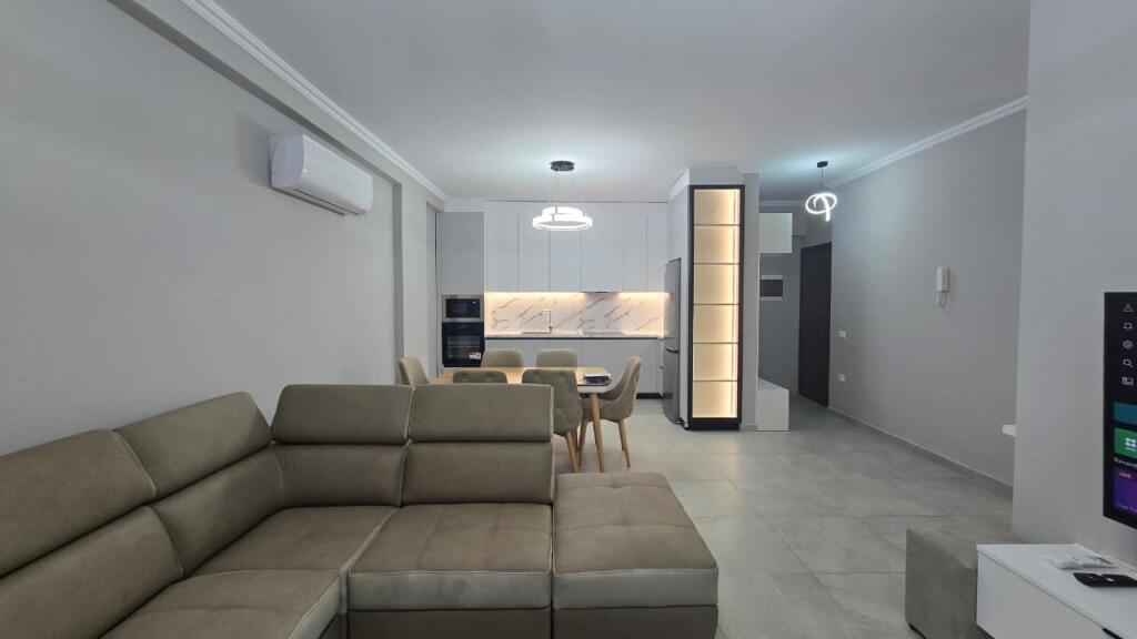 Apartment (2+1+2) plus parking space for rent, Dry Lake