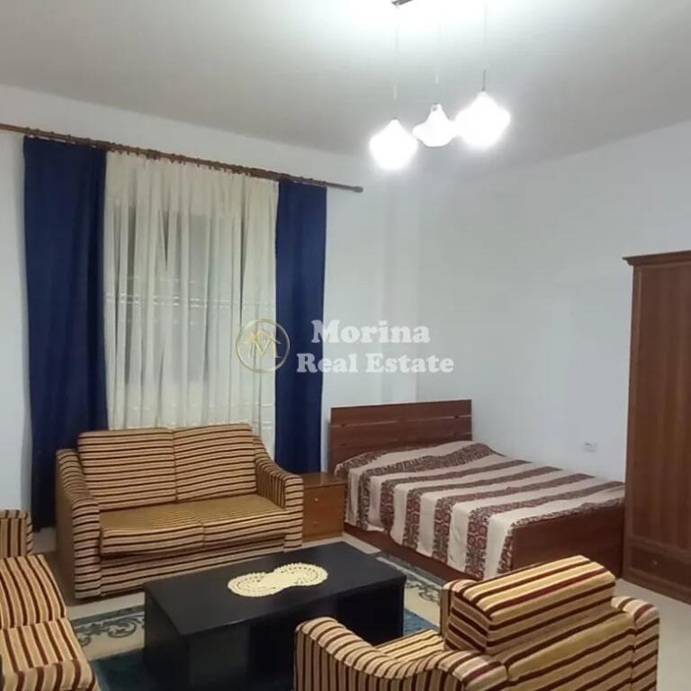 Qera, Garsoniere + Parkim, Shkoze, 330 euro/muaj