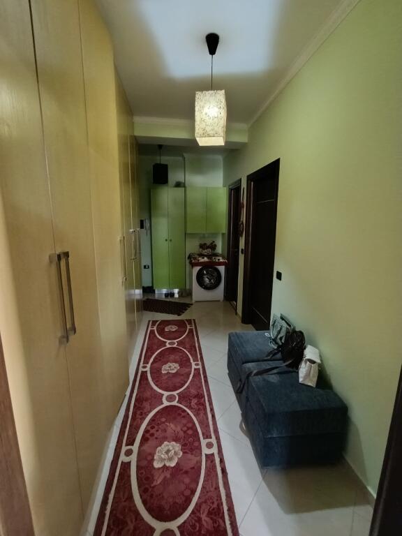 🌟 Shitet Apartament 1+1 në Misto Mame