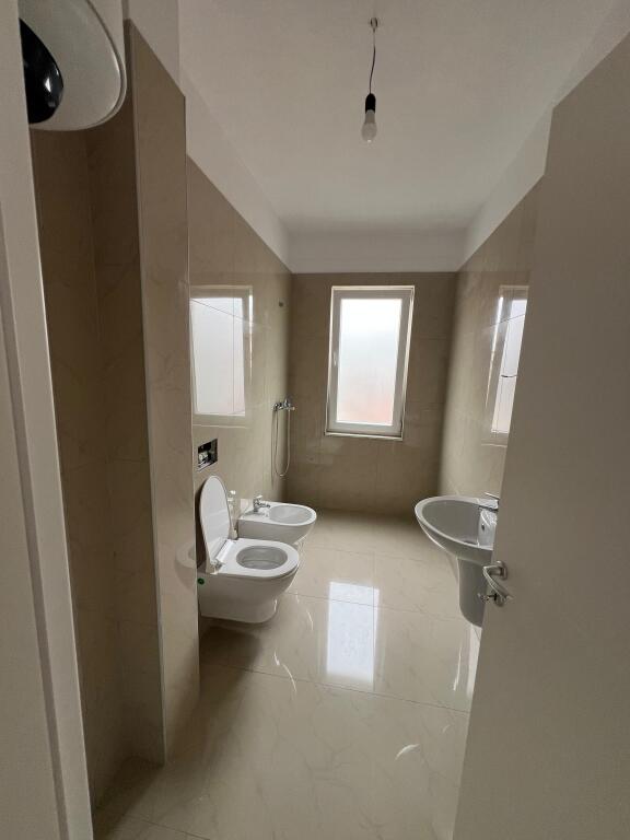 APARTAMENT ME QERA 1+1