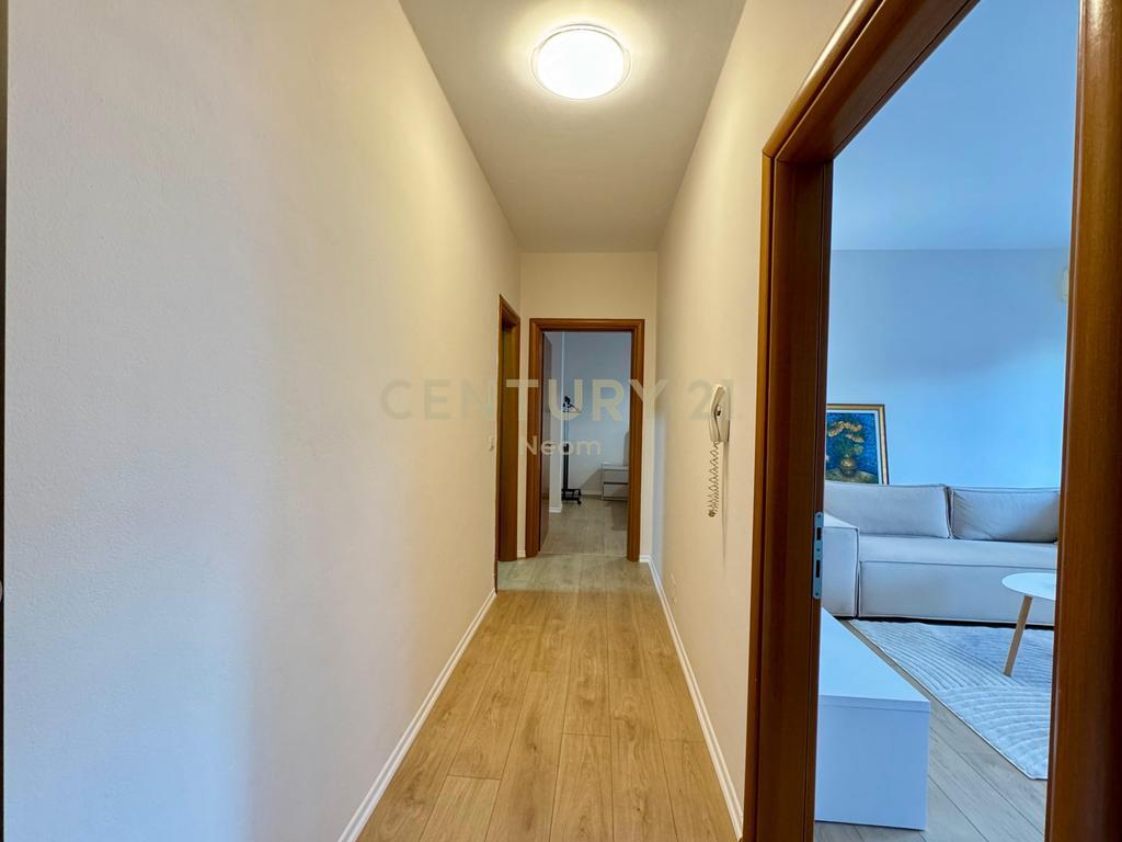 Jepet me Qira Apartament Modern 1+1 në Rrugën e Kavajës🏙️