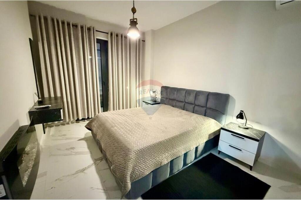 Apartment 2+1 In Porcelain