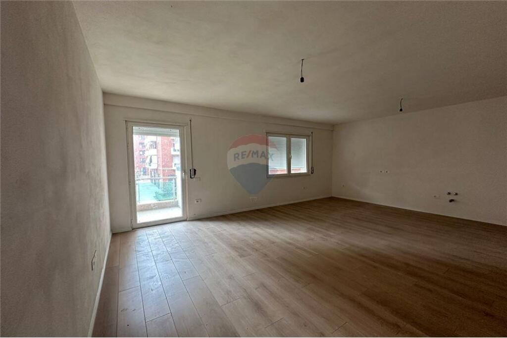 JEPET ME QIRA APARTAMENT 1+1, KOMPLEKSI GREEN CITY