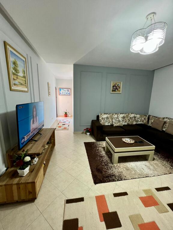 🏠 Shitet Apartament 2+1 në Rrugën Besim Alla – Misto Mame