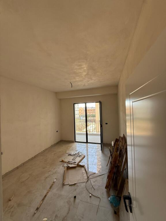 Apartament 1+1 për Shitje – Kompleksi “Oriental”, Golem