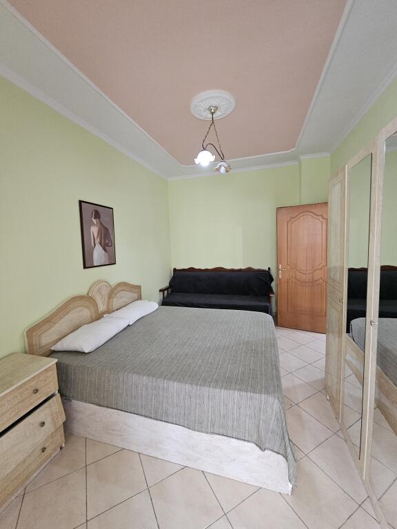 Apartament per qera prane Hotel Bonita, Golem