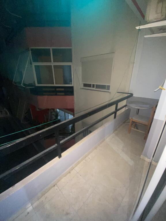 1+1,i mobiluar te bar returni ne astir,cmimi 430 euro