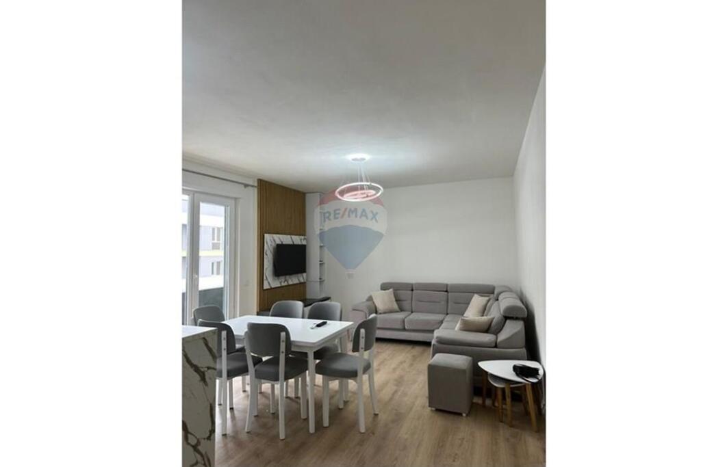 Apartament 3+1 me qira univer city