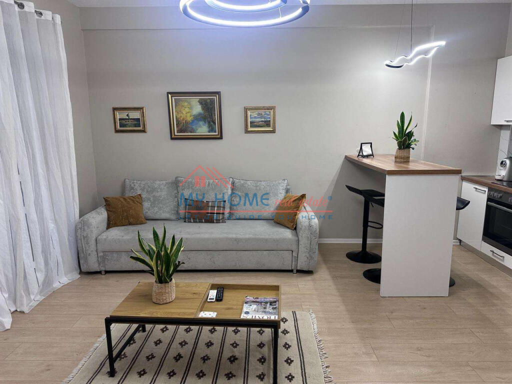 Apartament 1+1 me qira tek Shkolla e Baletit