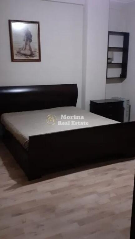 Rent, Apartment 2+1+2Bllk Komuna Parisit, 600 euro/month
