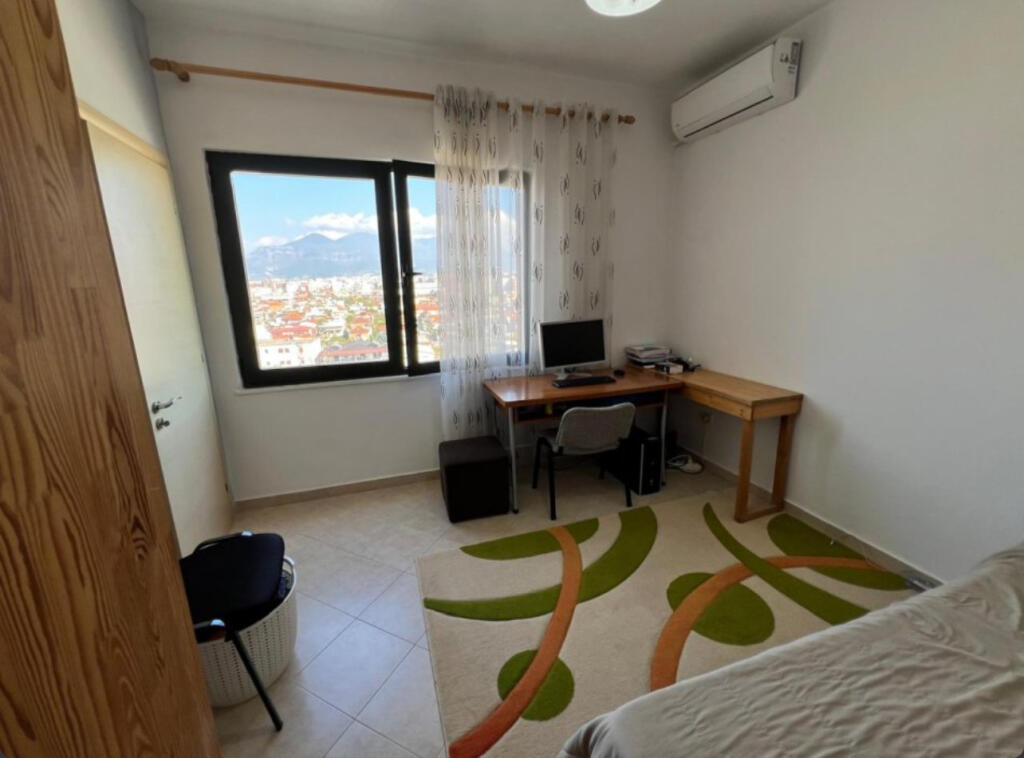 Shitet apartament 2+1 ne Misto Mame