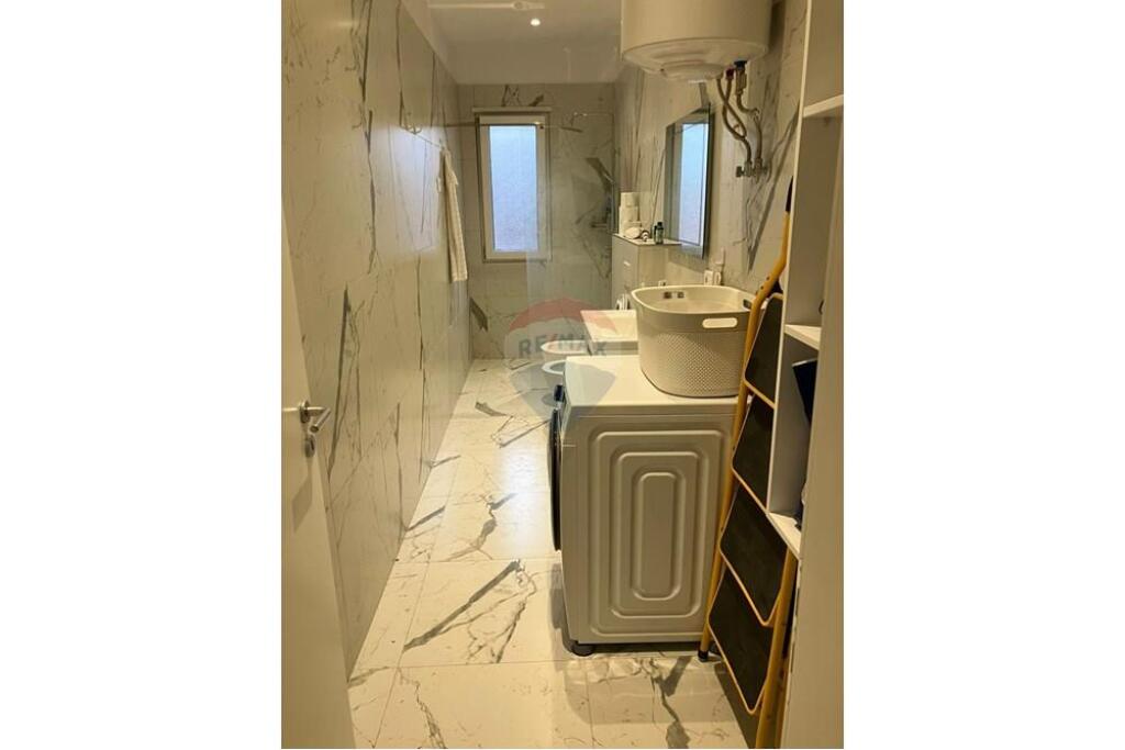 2+1+2 Apartment for Rent near the Botanical Garden.