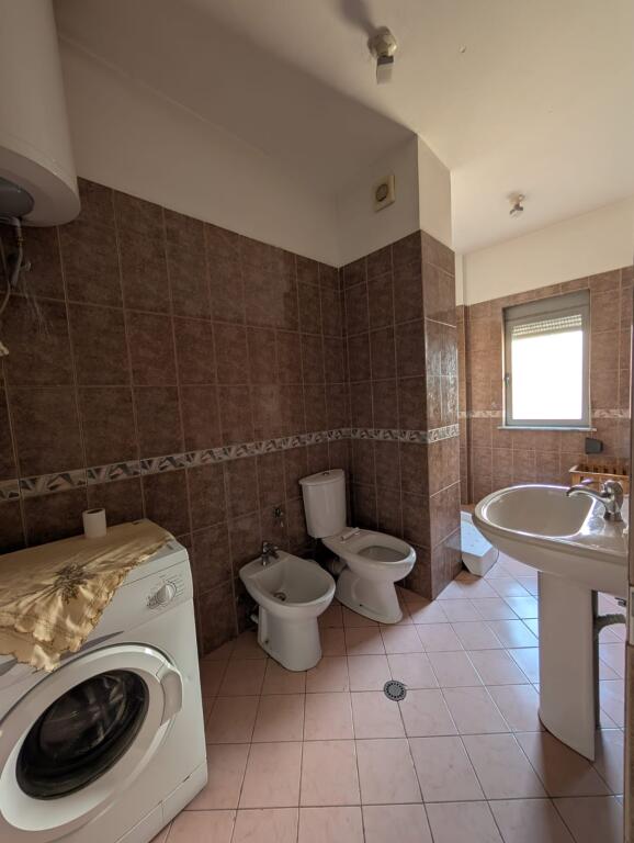 Apartament 2+1 per qira ne Fresk