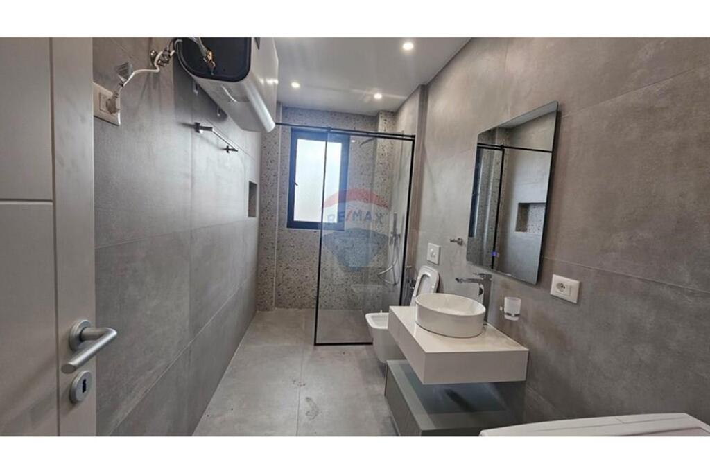 Apartament 2+1 per qira prane Kodra Diellit 1