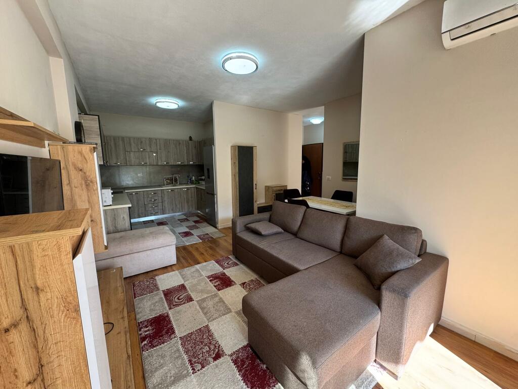 🏠 Apartment 2+1 with 2 bathrooms for rent 📍 Location: Near the Zoological Garden, Tirana