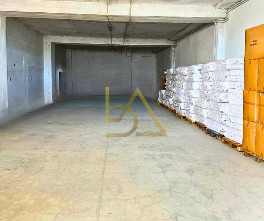 Ambient Biznesi me Qira – Rruga Vorë-Marikaj, km 1