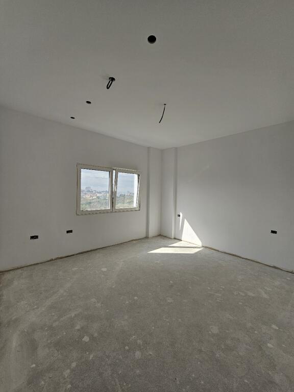 Apartment 1+1 for sale at Lakeland in Farke!