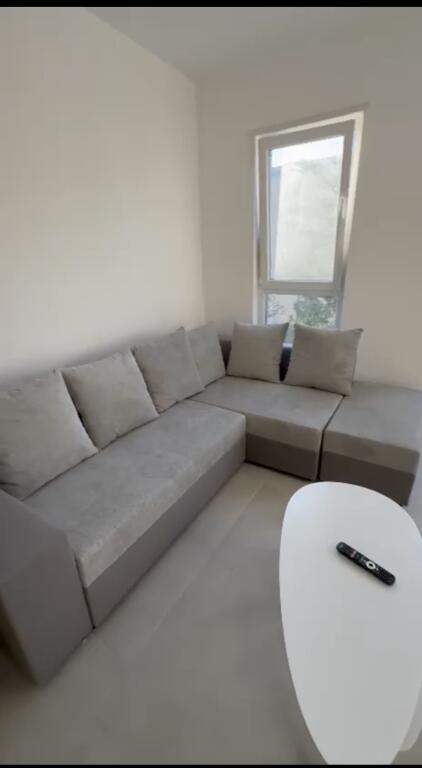 Apartament 2+1 per qira tek Univers City