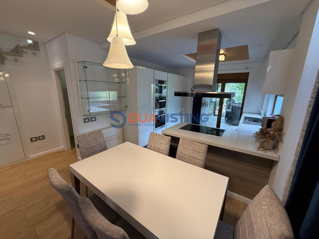 VILE MODERNE me OBORR &amp; 3 POSTE PARKIMI , REZIDENCA COLOMBO 2!