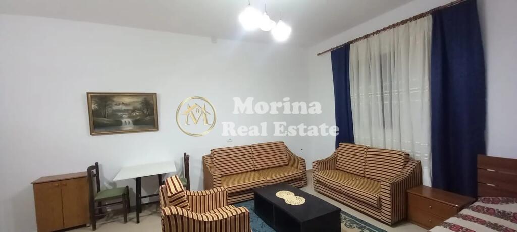Qera, Garsoniere + Parkim, Shkoze, 330 euro/muaj