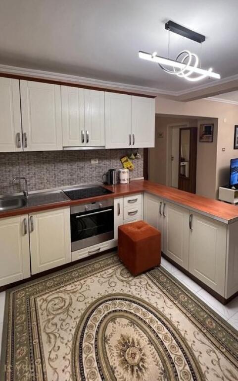 TE KAFE FLORA JAPIM APARTAMENT 2+1 ME QIRA