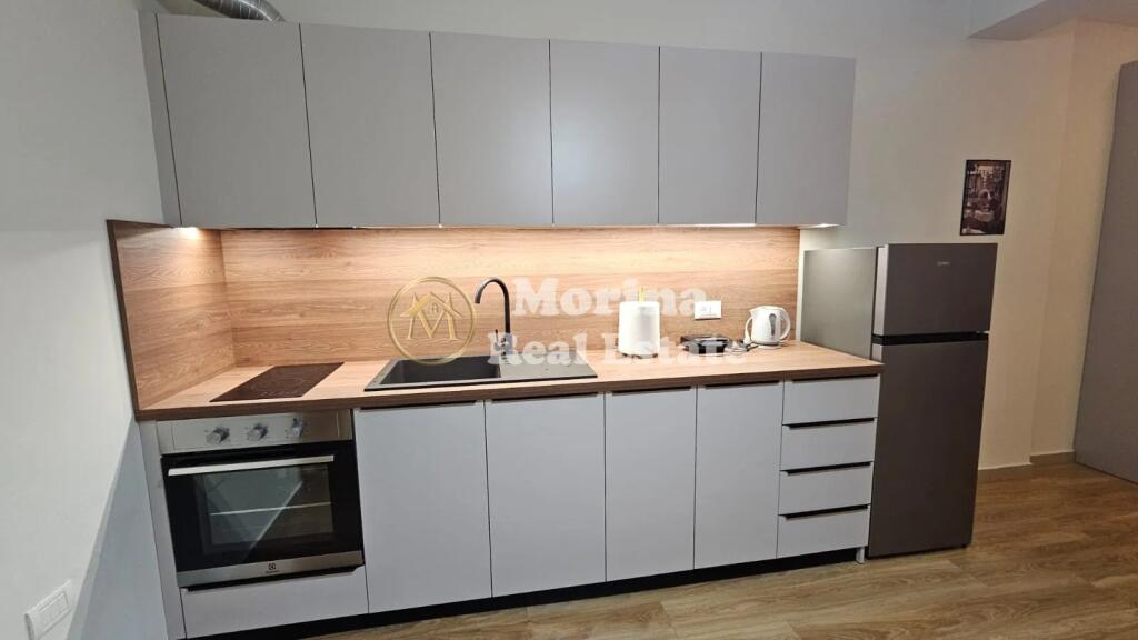 Qera, Apartament 2+1, 21 Dhjetori,600 Euro