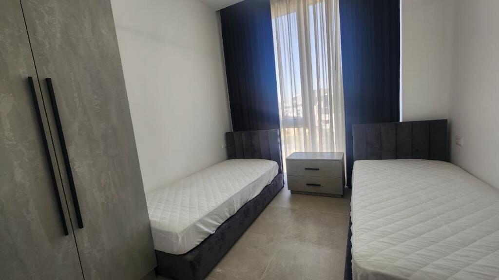 Apartament për qera 2+1+2+post parkimi – Liqeni i Thatë