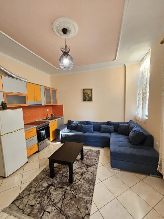 Apartament per qera prane Hotel Bonita, Golem