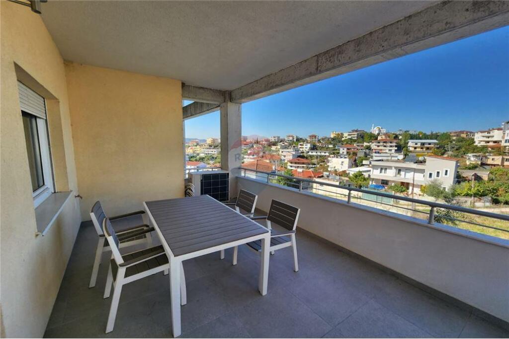 Super apartament 3+1+2 për Qira