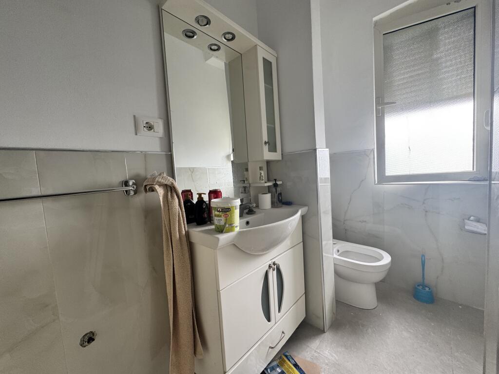 APARTAMENT 3+1+2, PER SHITJE - DURRES, PLAZH, RROTA E KUQE.