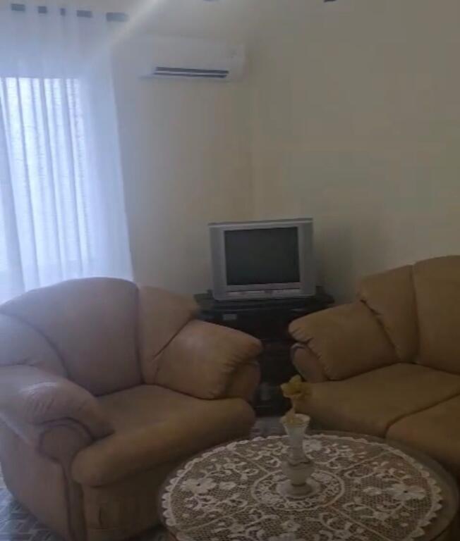 Appartamento 3+1, Viale Zogu il primo!