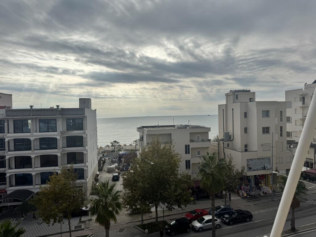 APARTAMENT 3+1+2, PER SHITJE - DURRES, PLAZH, RROTA E KUQE.