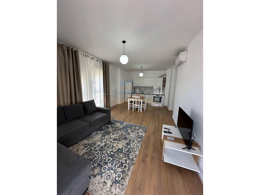 Qera, Apartament 2+1+2, Don Bosko.