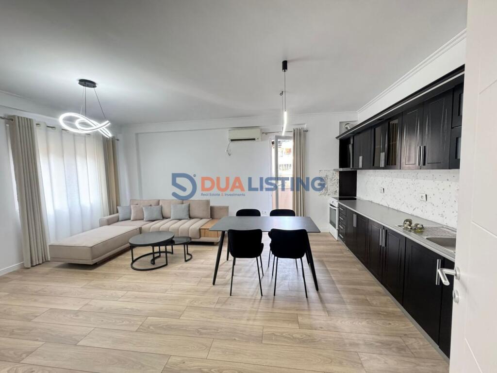 QIRA, APARTAMENT MODERN 2+1 I PA BANUAR ME PARE TEK KODRA E DIELLIT!