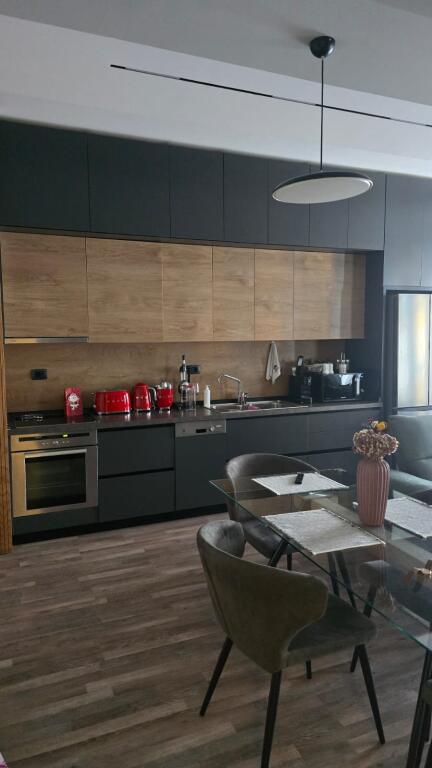 🏠 Appartamento in Vendita – Ali Demi, Complesso Mangalem