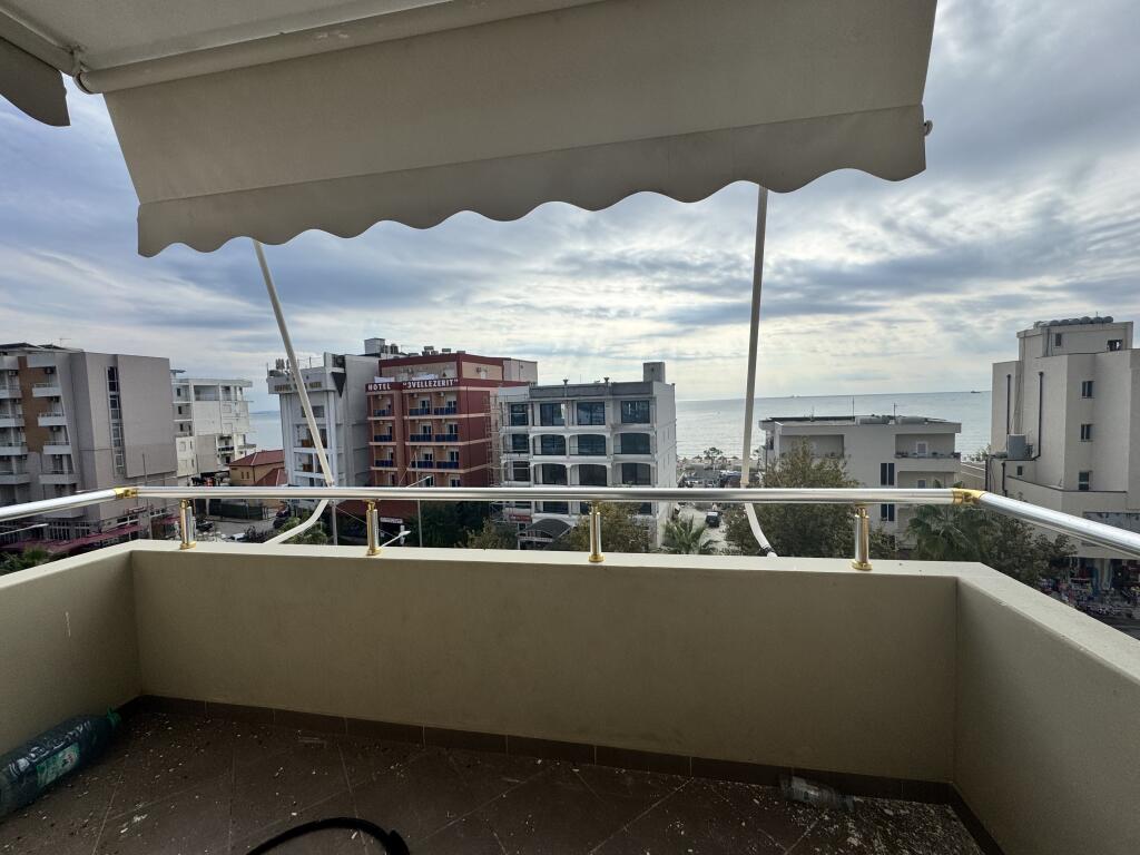 APARTAMENT 3+1+2, PER SHITJE - DURRES, PLAZH, RROTA E KUQE.
