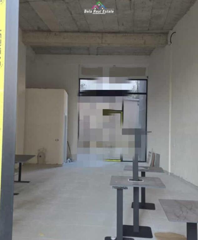 Dyqan me Qera tek Pazari i Ri ( ID BD21747) Tirane