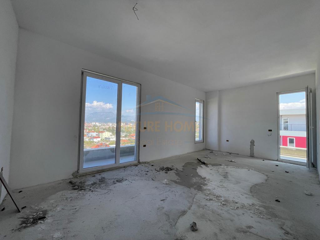 Shitet, Apartament 2+1+2, Univers City, Tirane