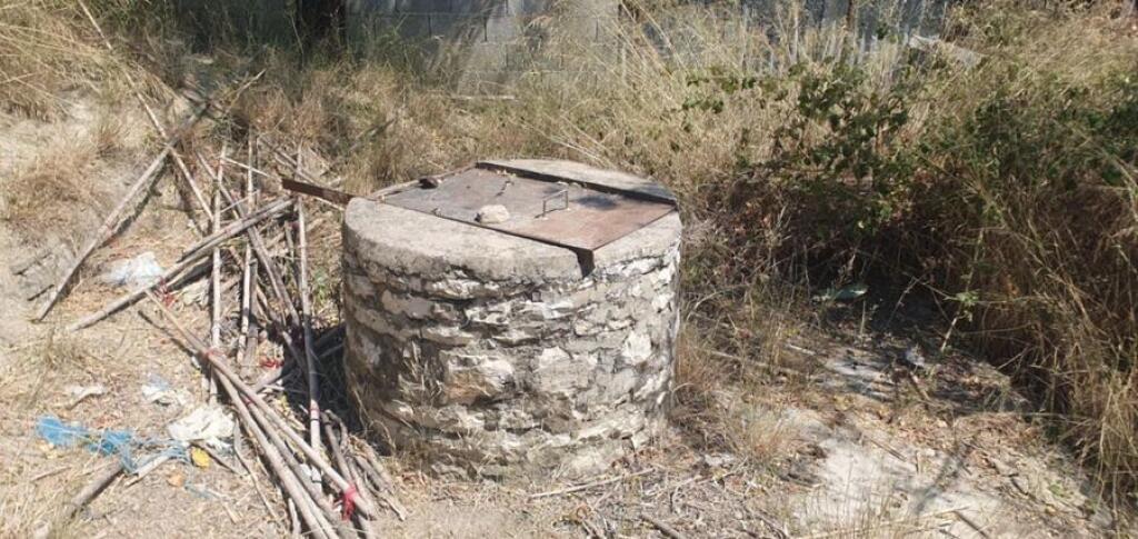 VECCHIA CASA CON TERRENO E TERRA