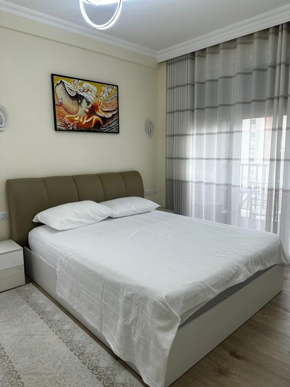 Jepet me qira super apartament 2+1 tek Pazari i Ri