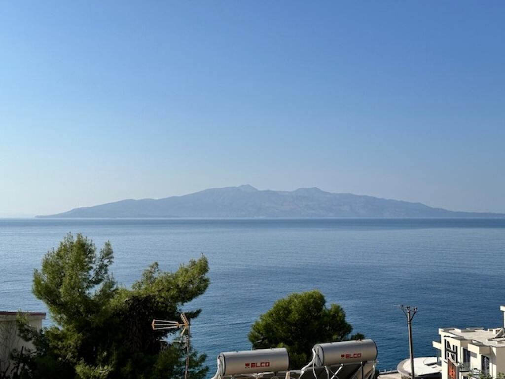 Apartment for sale with sea view in Saranda