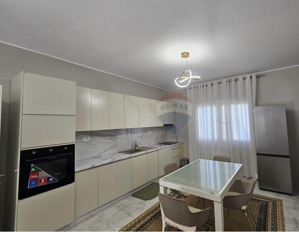 Appartamento 2+1 in affitto in Via Elbasani