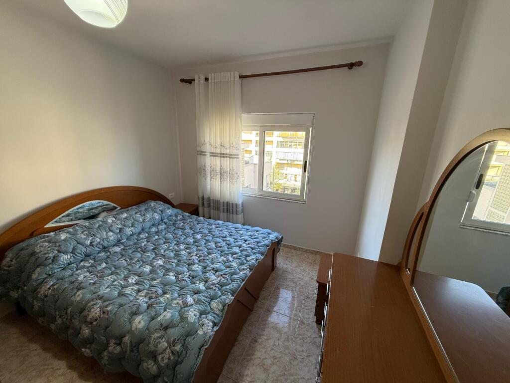 jepet me qera apartament 1+1 ne plazh iliria